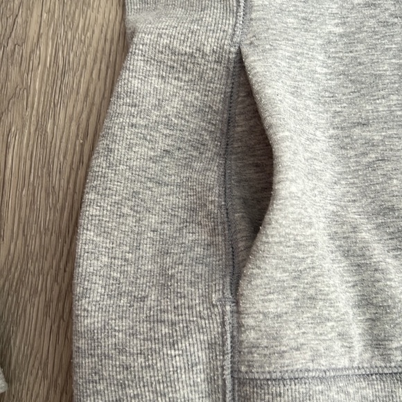 GAP up-down zipper w wrist finger holes 4 pockets Raglan sleeves - Picture 6 of 13